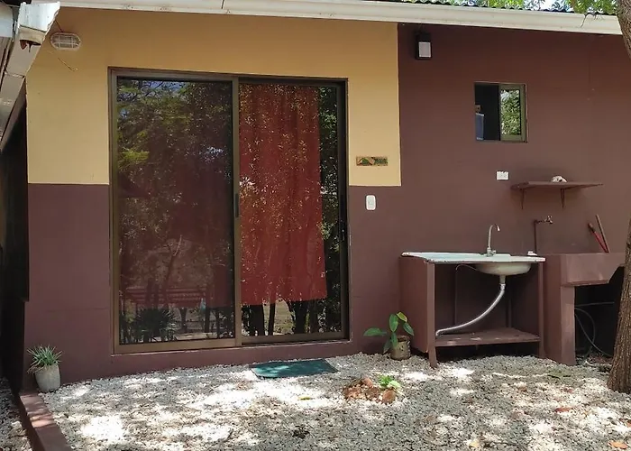 De Monos, Casitas Equipadas En Guanacaste